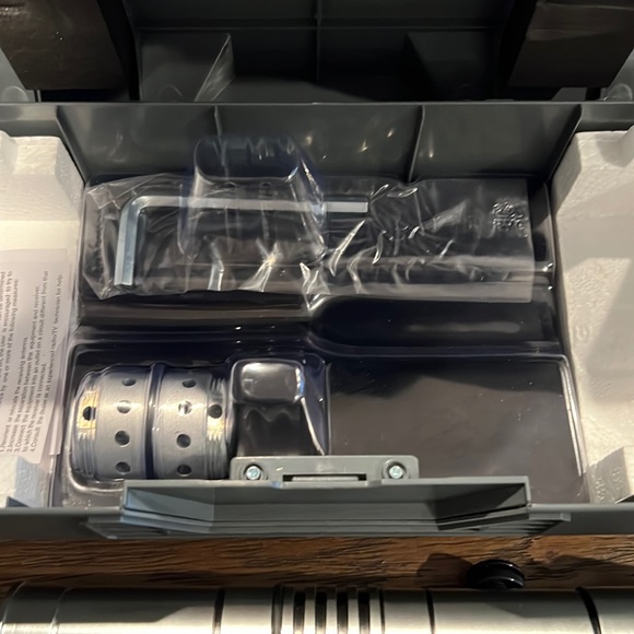 Galaxy’s Edge Legacy Maul Sabers (SET) - Picture 4 of 8